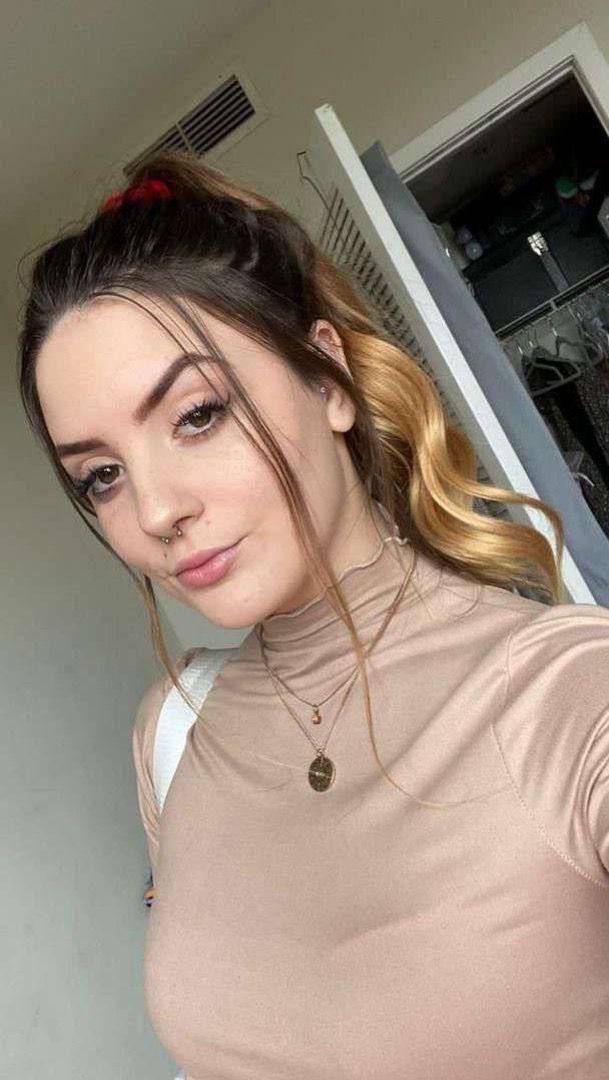 ❤️🍆🍑💕 I'M SCARLETT A HOT GIRL WITH CLEAN PUSSY AND TITS 420 FRIENDLY ,READY TO FUCK HARDER 💯 ,SUCK, SENSUAL BODY RUB AND ESCO - Image 2